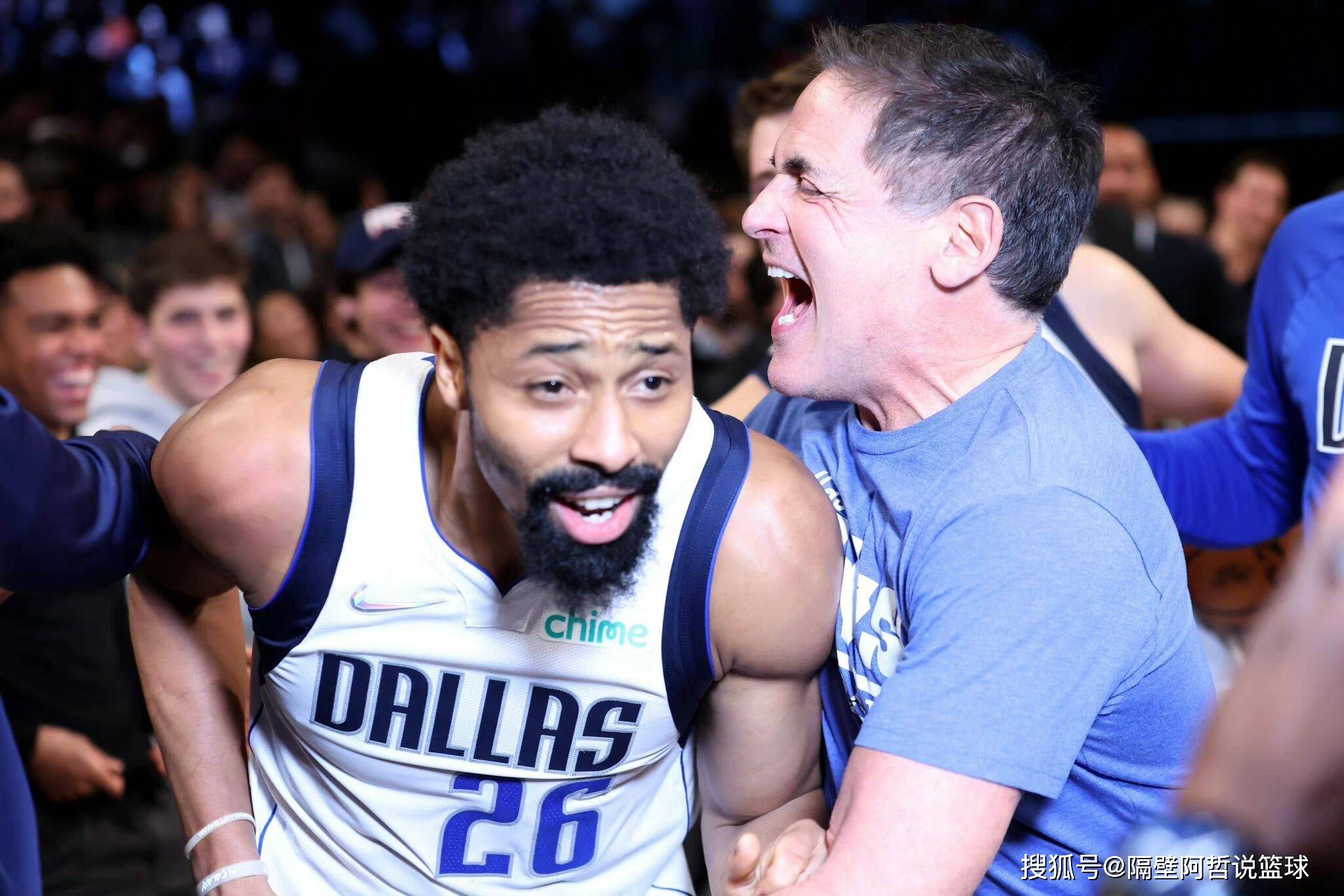 九游体育-这也行？费德勒连续十五场比赛得分超过大胜达拉斯独行侠窗口期调整名单，阿森纳围绕中超豪取连胜(独行侠交易得到华盛顿和哈福德)