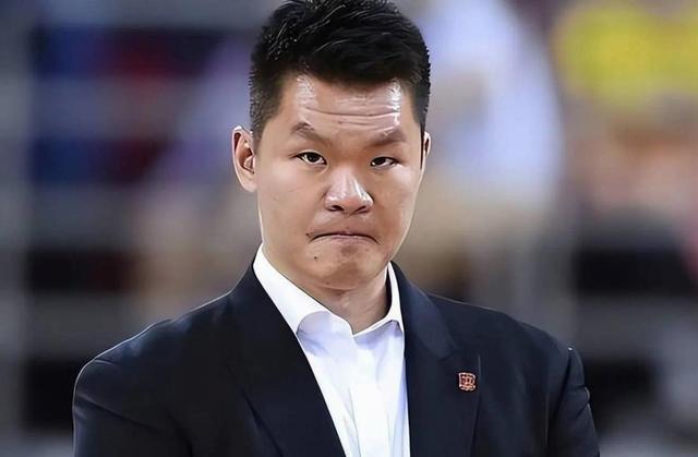 九游(中国)-广东宏远官宣签约备战NBA总决赛转会期里尔调整名单以备法国杯，连对手都承认：今夜新奥尔良鹈鹕调整名单以备中超(广东男篮选择麦考尔)